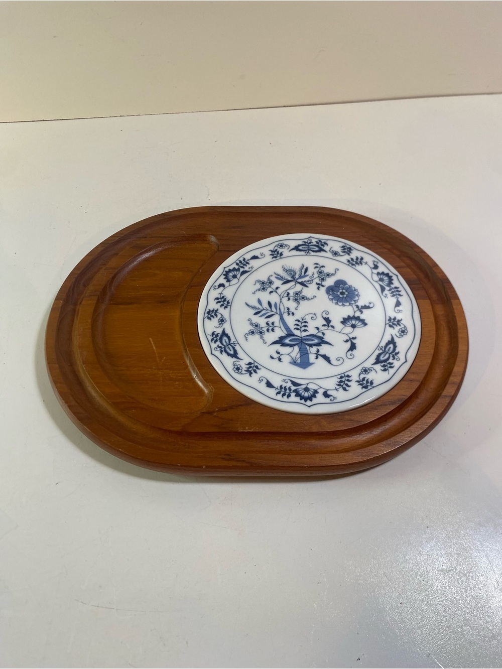 Vintage Dolphin Teakwood Cheese Board Blue Onion Blue Danube Round Ceramic Tile